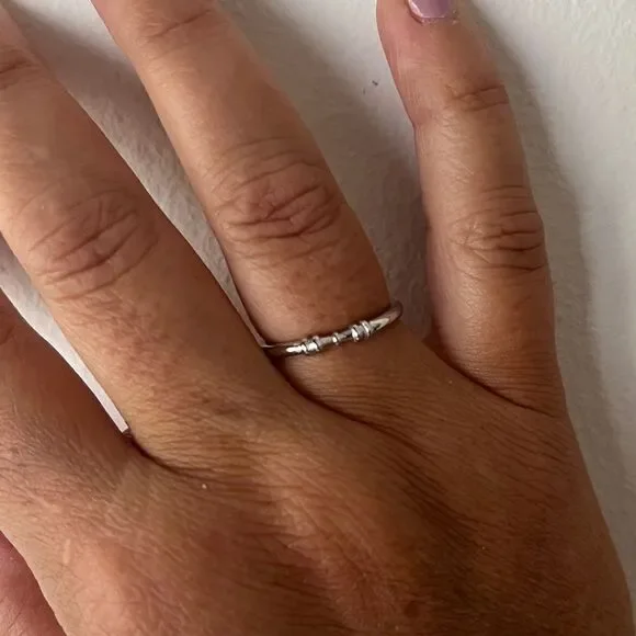 The Thin Beauty Ring adjustable in 925 silver - Picture 10 of 13